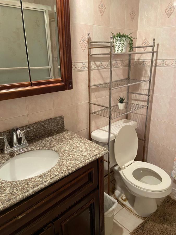 A Lavish Room In Queens New York Extérieur photo